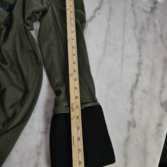 Venus Long Coat, Size 16 - Picture 6 of 10